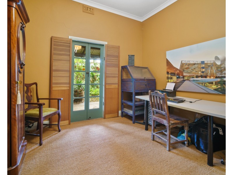 4 Almond Street, Guildford WA 6055