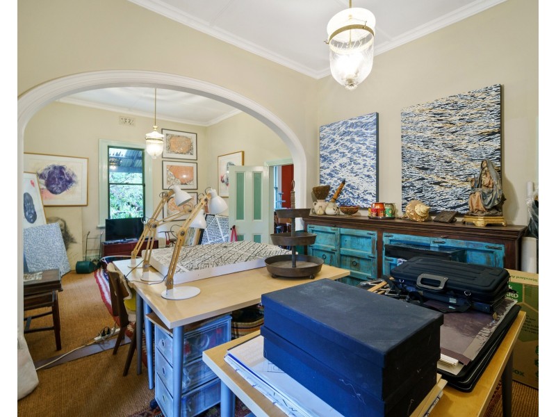 4 Almond Street, Guildford WA 6055