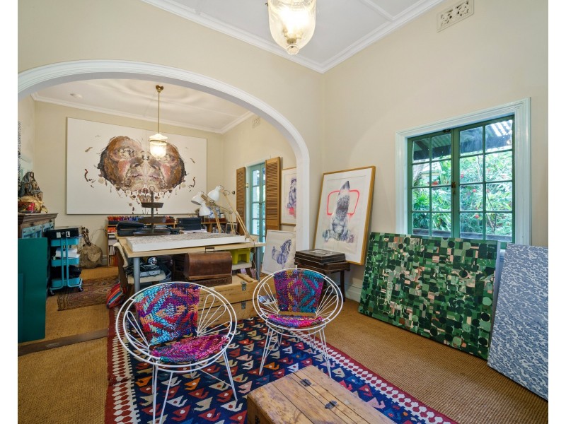 4 Almond Street, Guildford WA 6055