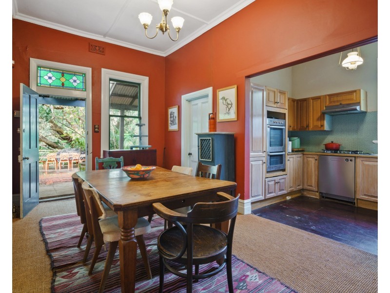 4 Almond Street, Guildford WA 6055