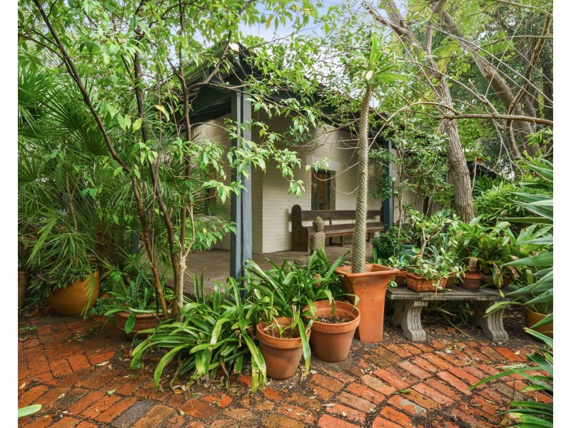 4 Almond Street, Guildford WA 6055