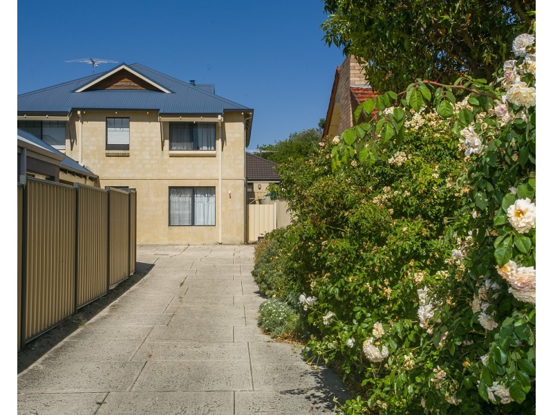 22A North Lake Road, Alfred Cove WA 6154