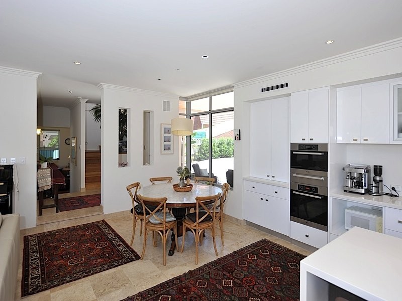 10B Crewe Street, Bicton WA 6157