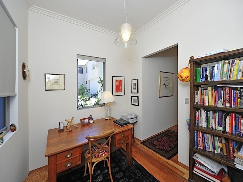 10B Crewe Street, Bicton WA 6157