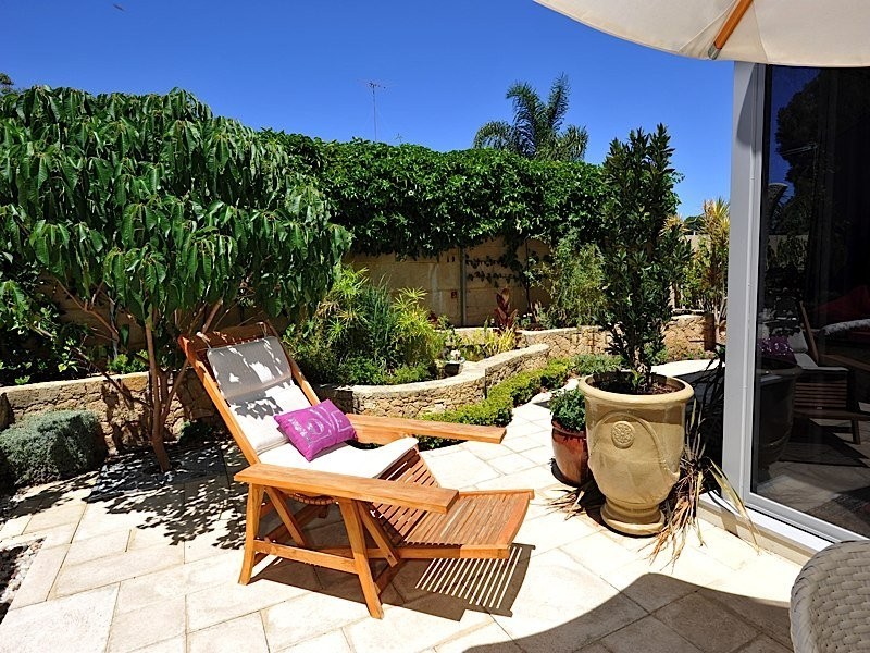 10B Crewe Street, Bicton WA 6157