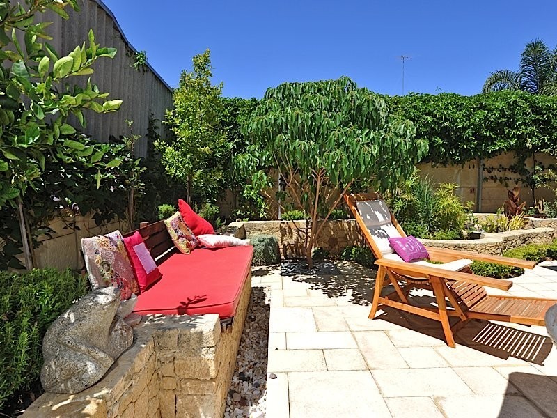 10B Crewe Street, Bicton WA 6157