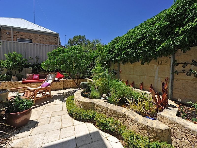 10B Crewe Street, Bicton WA 6157