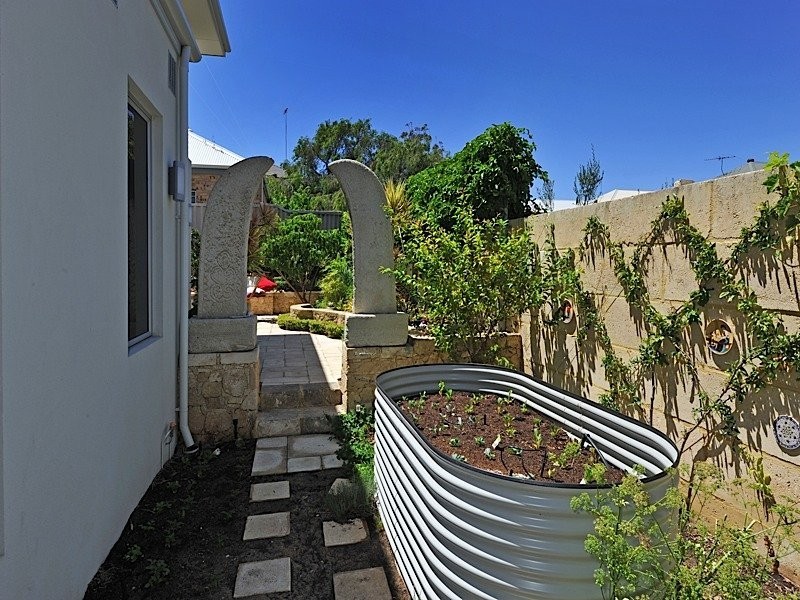 10B Crewe Street, Bicton WA 6157