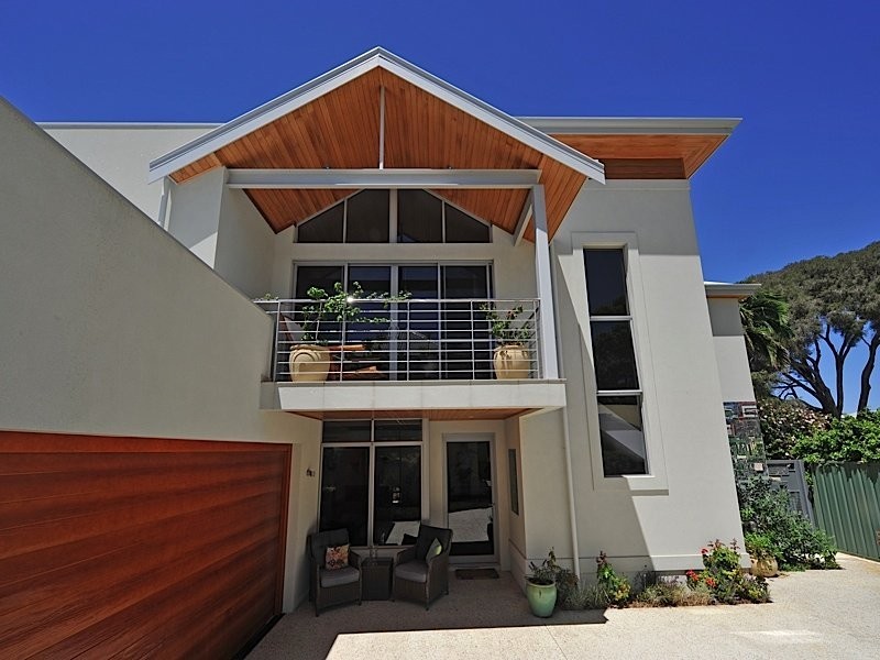 10B Crewe Street, Bicton WA 6157