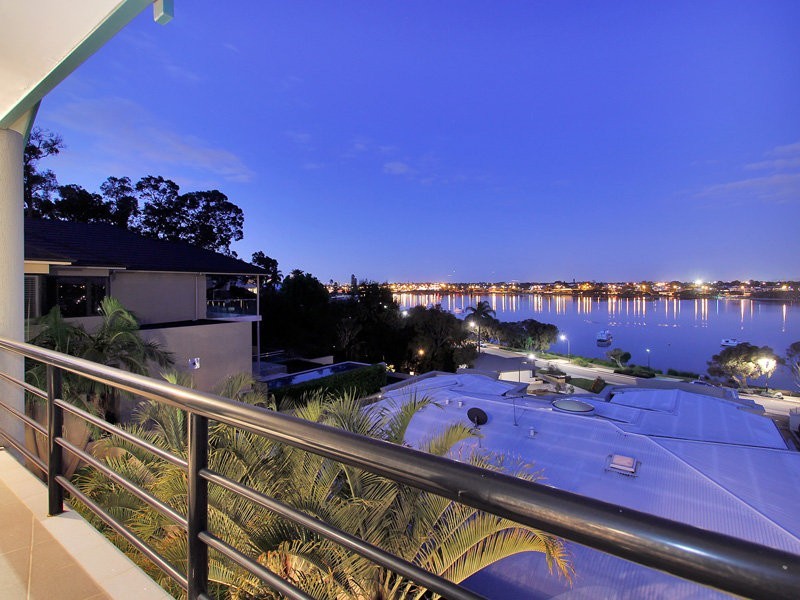 6 Stoke St, Mount Pleasant WA 6153