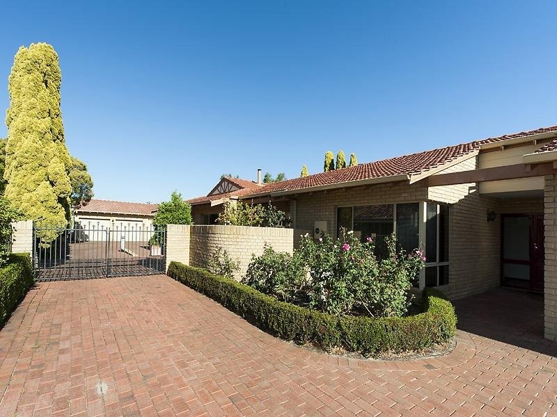 28 Potts St, Melville WA 6156