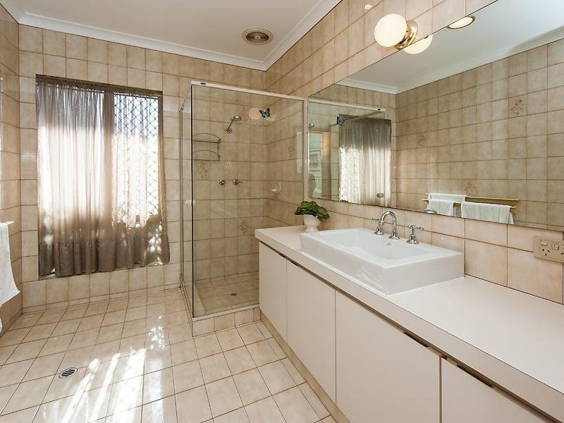 28 Potts St, Melville WA 6156