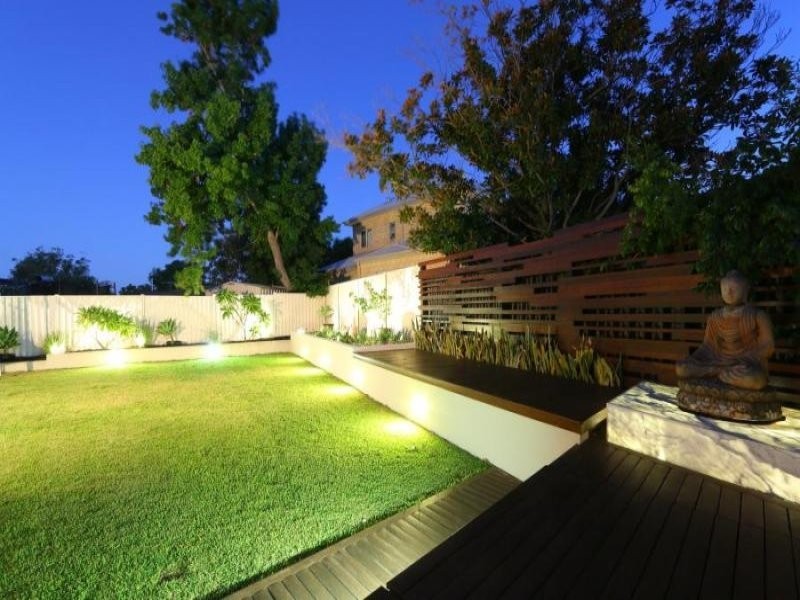 16 Calpin Cr, Attadale WA 6156