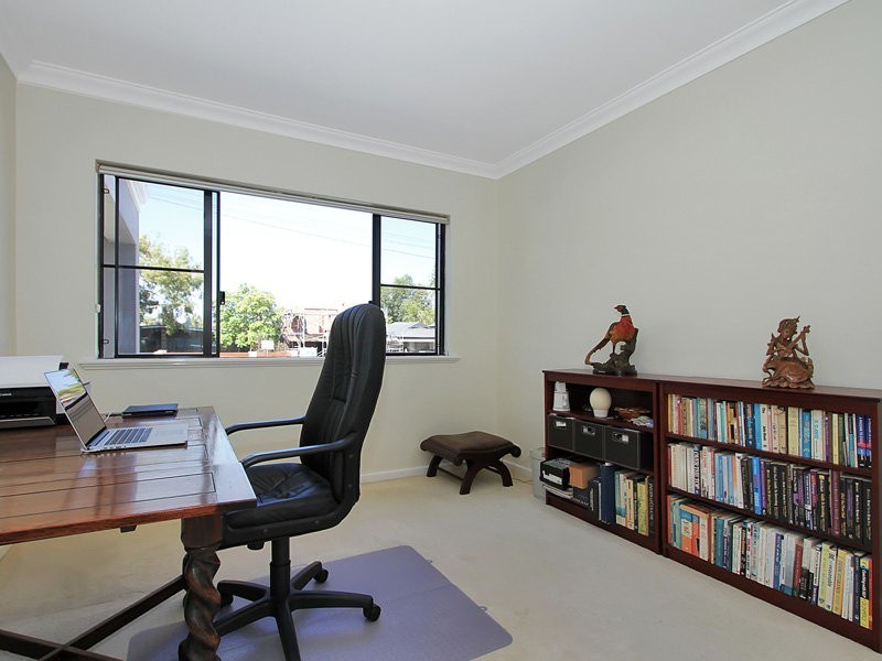 185 Lockhart Street, Como WA 6152