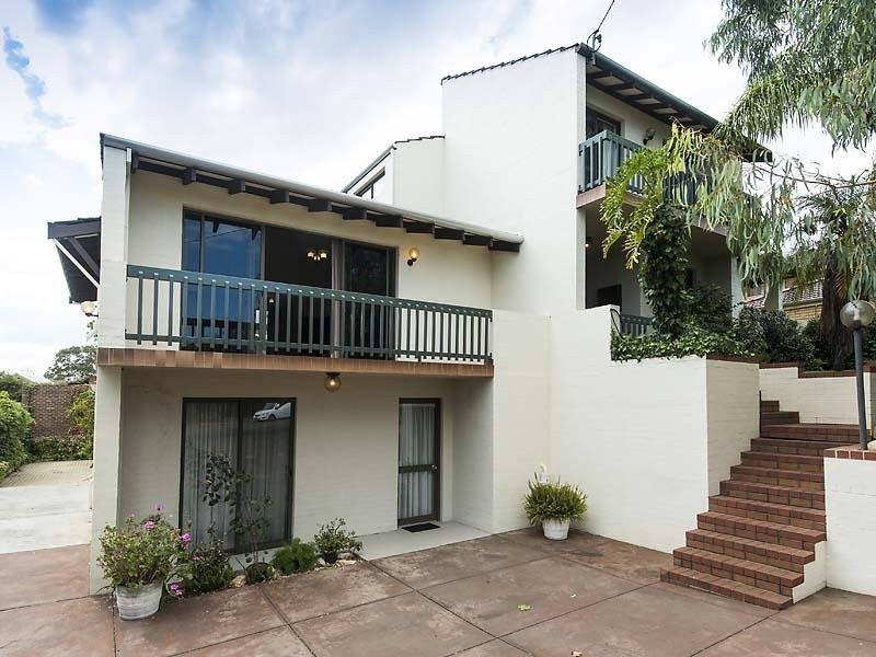 8 Rowley Place, Bull Creek WA 6149