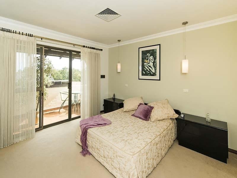 8 Rowley Place, Bull Creek WA 6149