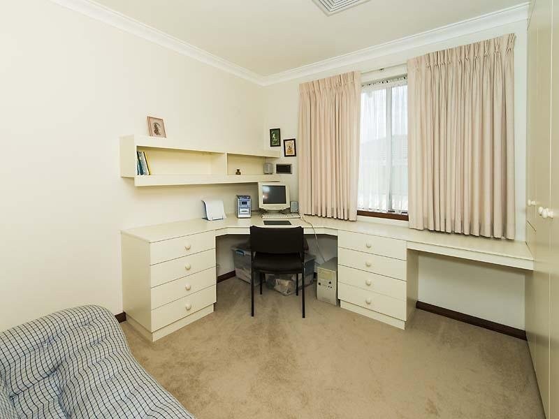 8 Rowley Place, Bull Creek WA 6149