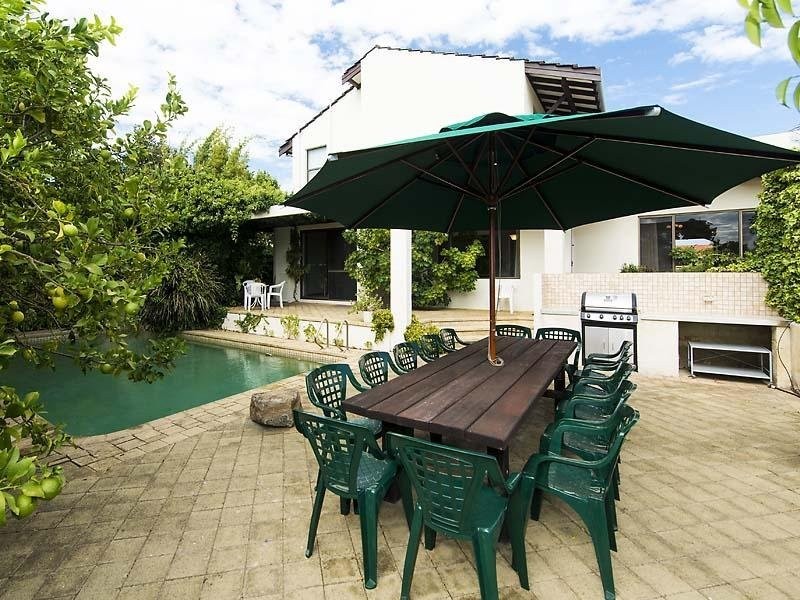 8 Rowley Place, Bull Creek WA 6149