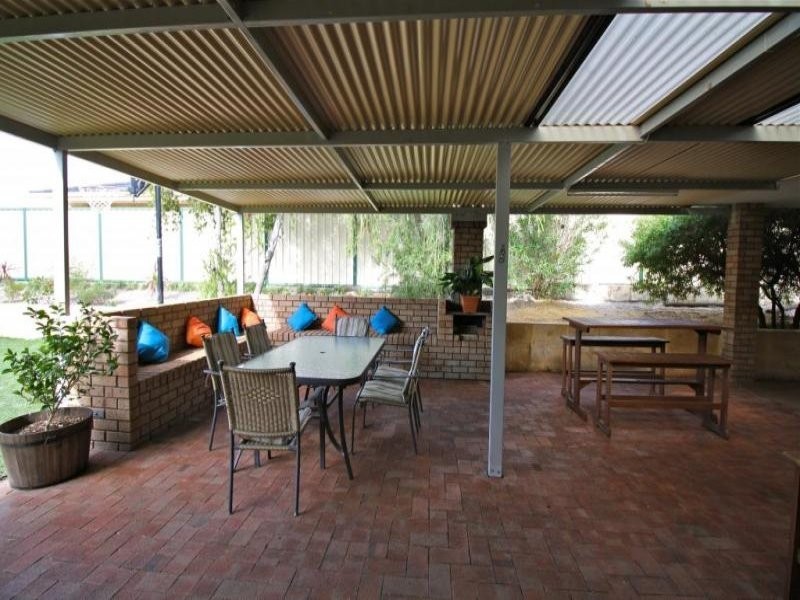 5 Challenger Drive, Thornlie WA 6108