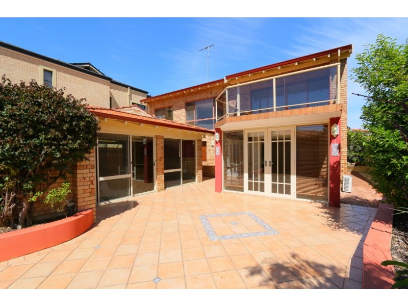 30 Swan Road, Attadale WA 6156