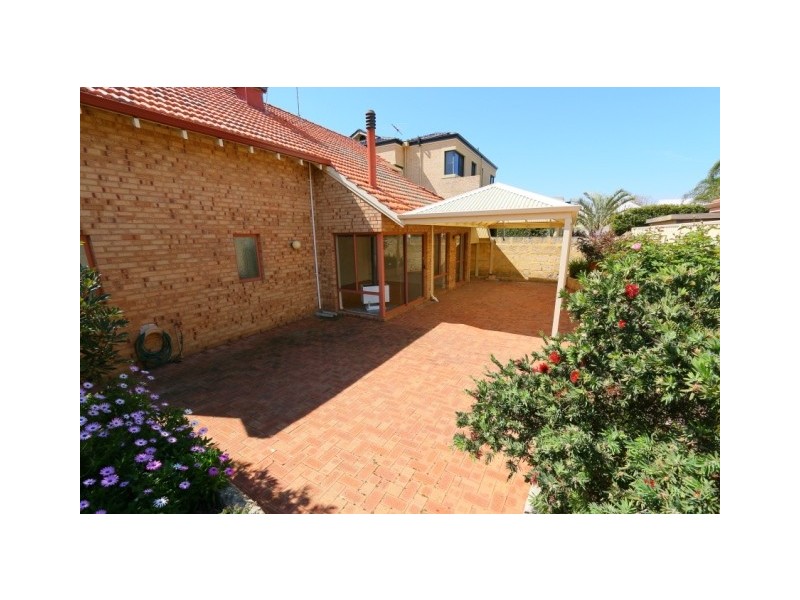 30 Swan Road, Attadale WA 6156