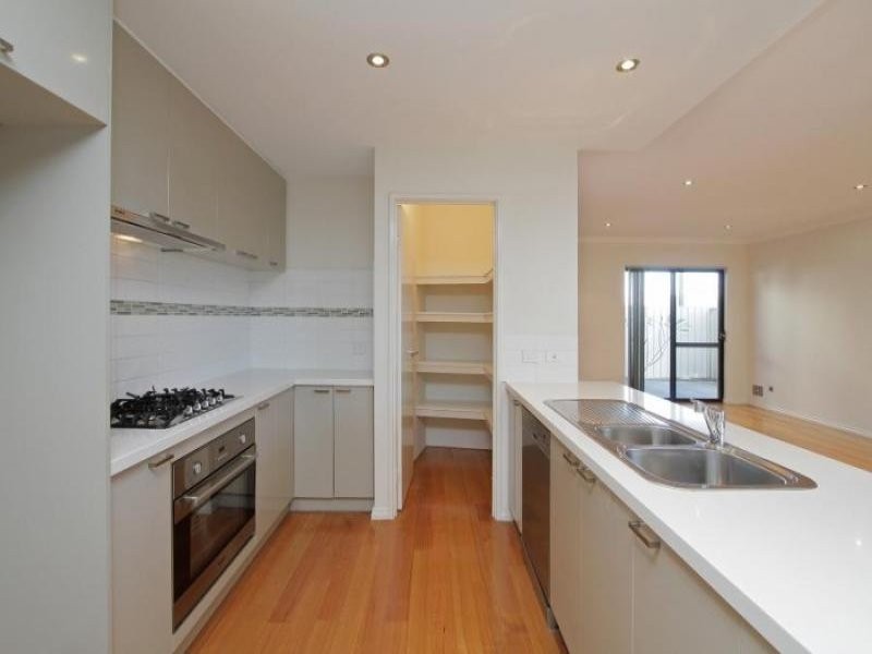2/56 Spinnaker Heights, Yangebup WA 6164