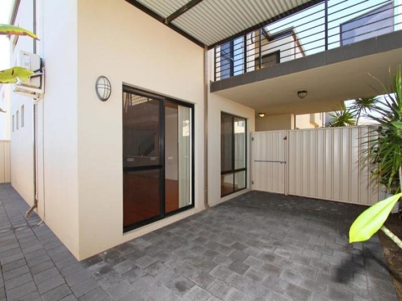 2/56 Spinnaker Heights, Yangebup WA 6164
