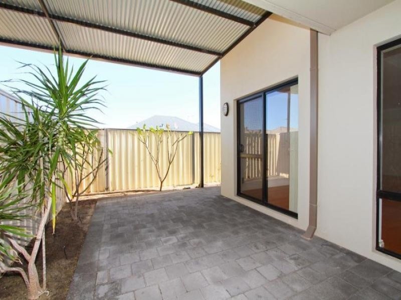 2/56 Spinnaker Heights, Yangebup WA 6164