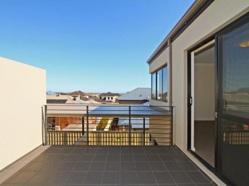 2/56 Spinnaker Heights, Yangebup WA 6164