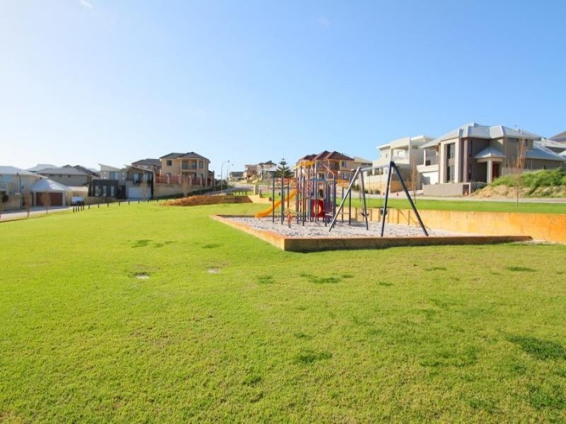 2/56 Spinnaker Heights, Yangebup WA 6164