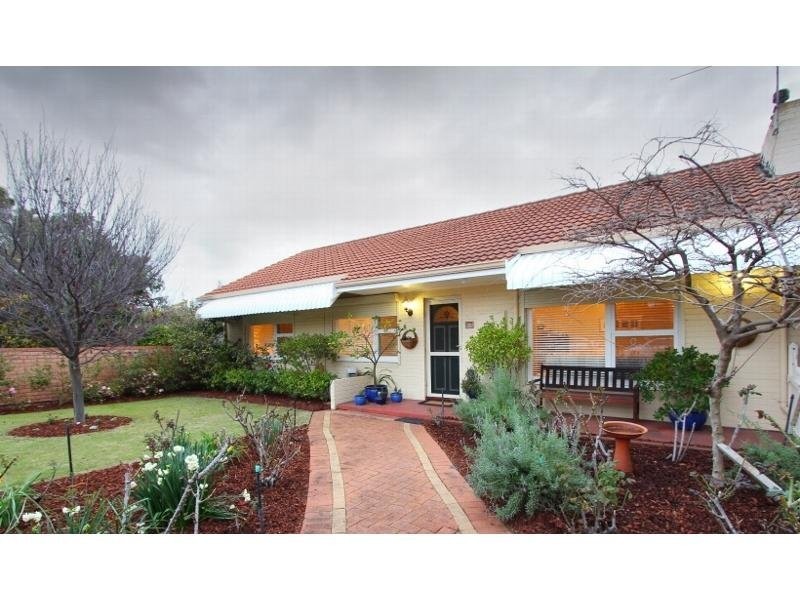 6 Lisa Place, Mount Pleasant WA 6153