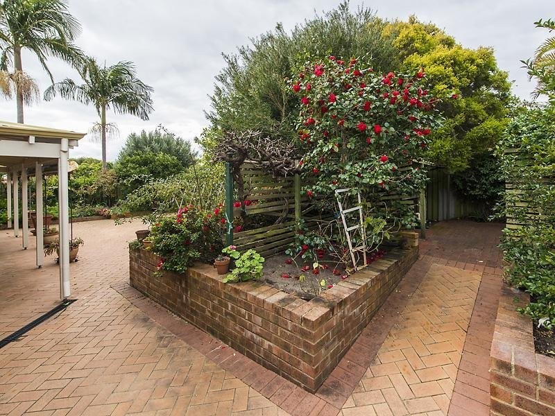 6 McCarter Road, Booragoon WA 6154