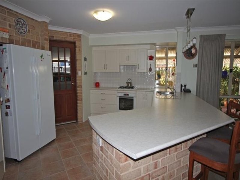 39 Lydiard Retreat, Canning Vale WA 6155