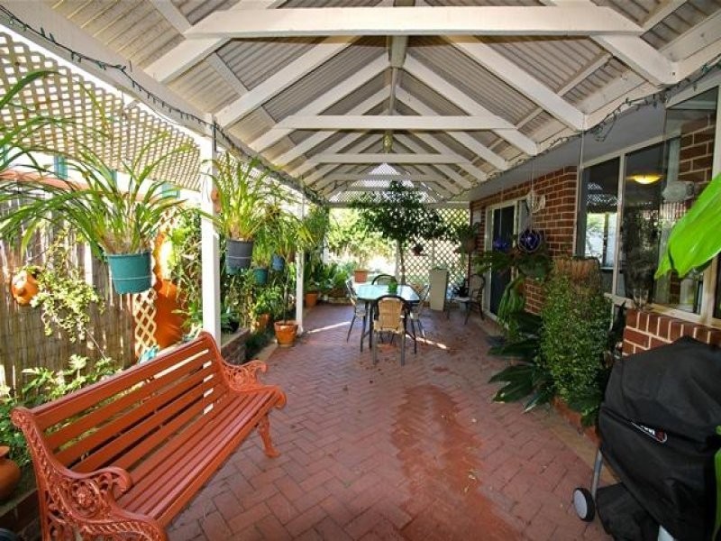 39 Lydiard Retreat, Canning Vale WA 6155