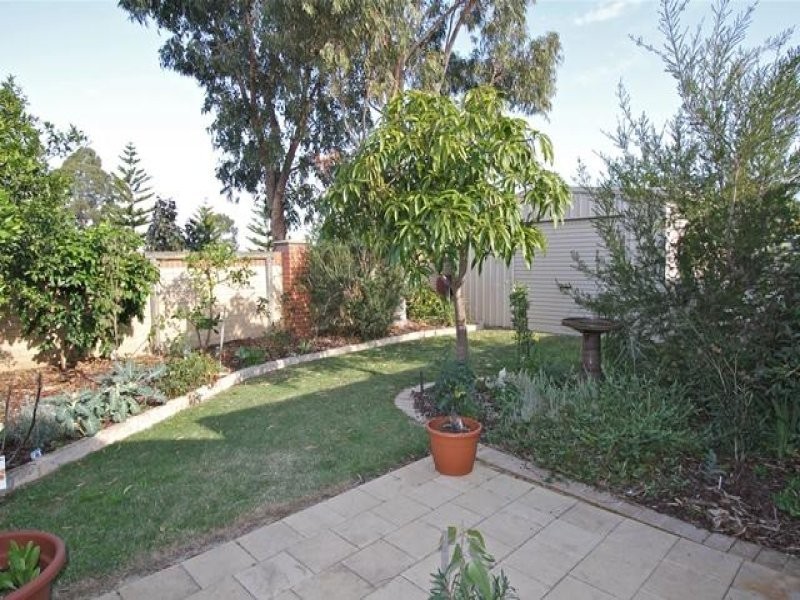 39 Lydiard Retreat, Canning Vale WA 6155