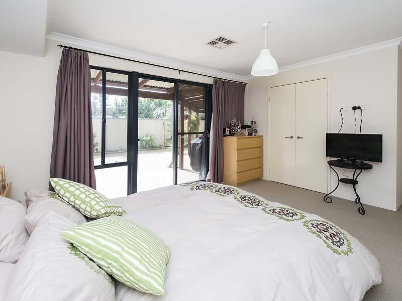 43A Holman Street, Alfred Cove WA 6154