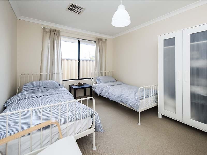 43A Holman Street, Alfred Cove WA 6154