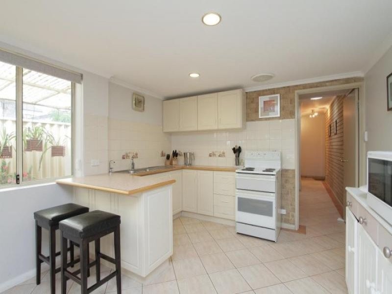 8A Hesford Avenue, Mount Pleasant WA 6153