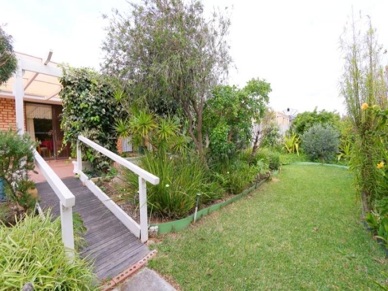 54 Turfan Way, Munster WA 6166