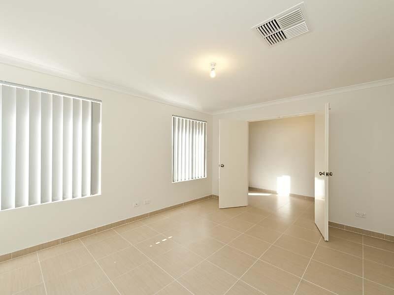 44 Oceanrunner Boulevard, Shoalwater WA 6169