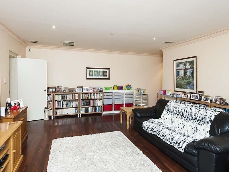 7-7A Lilian Avenue, Applecross WA 6153