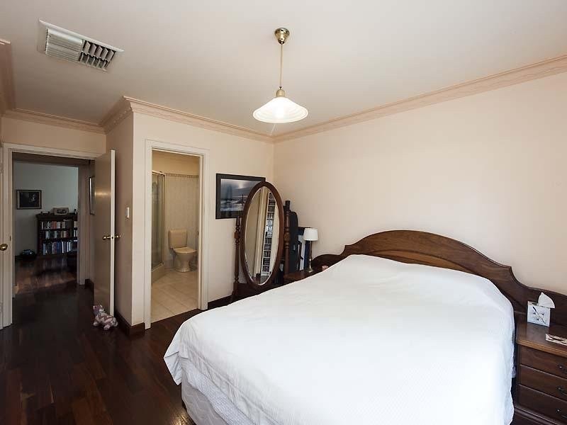 7-7A Lilian Avenue, Applecross WA 6153