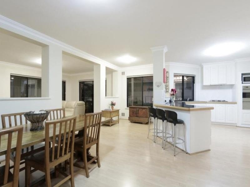 18 Morriett Street, Attadale WA 6156