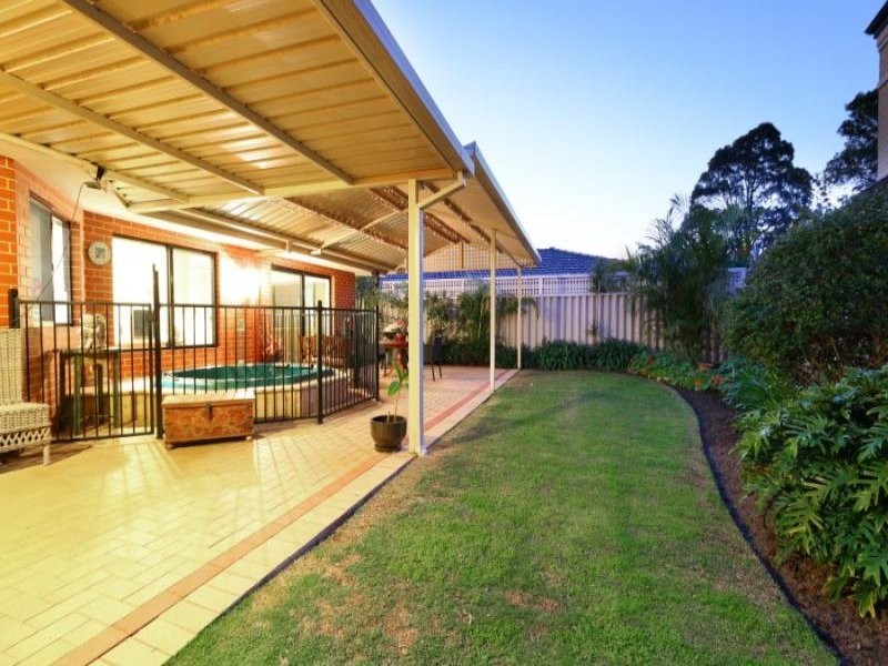 18 Morriett Street, Attadale WA 6156