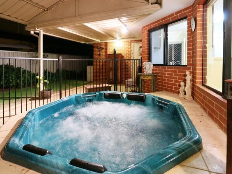 18 Morriett Street, Attadale WA 6156