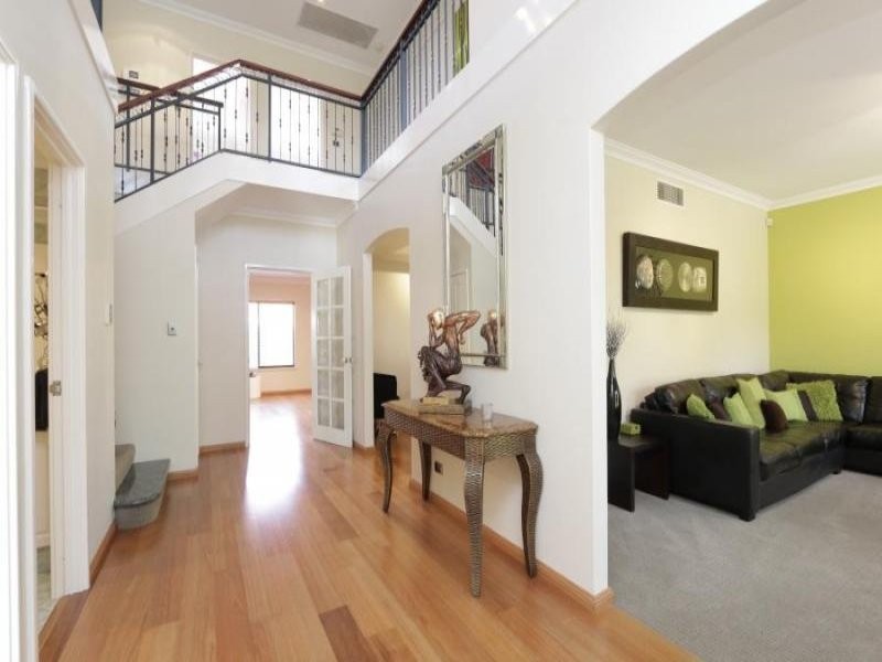 12 Lutey Road, Attadale WA 6156