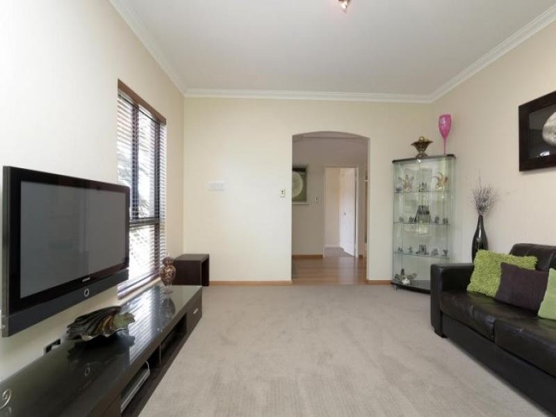 12 Lutey Road, Attadale WA 6156