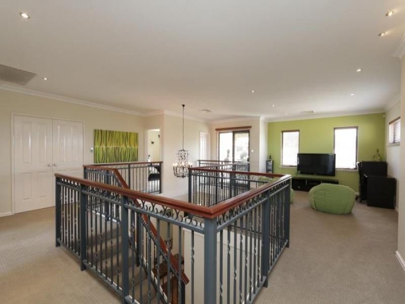 12 Lutey Road, Attadale WA 6156