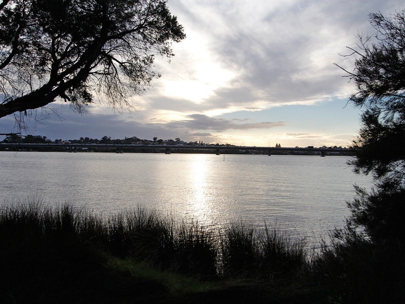 89 Riverton Drive, Rossmoyne WA 6148