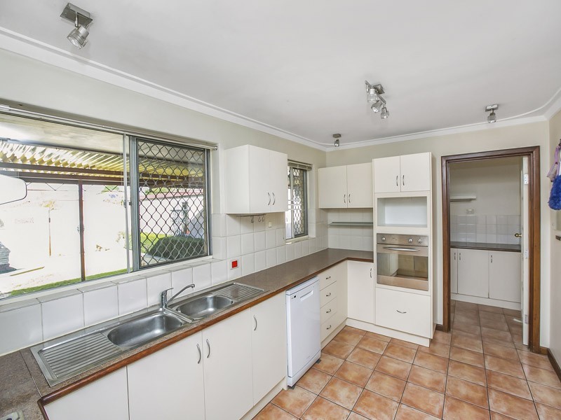 124A Arlunya Avenue, Cloverdale WA 6105